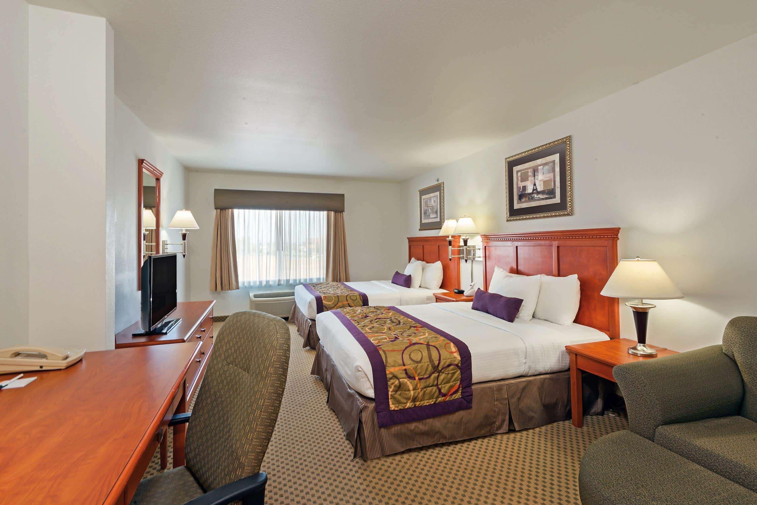 La Quinta By Wyndham Kennewick Hotel Exterior photo