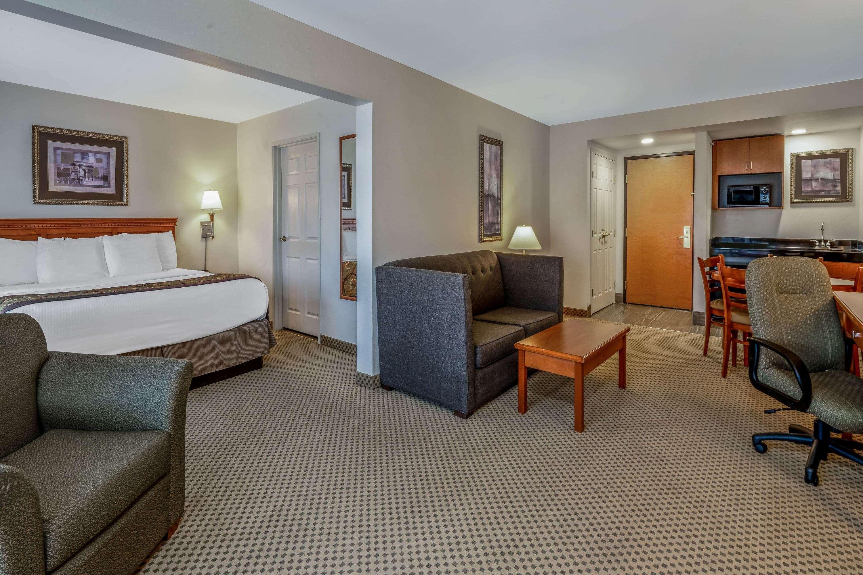 La Quinta By Wyndham Kennewick Hotel Exterior photo