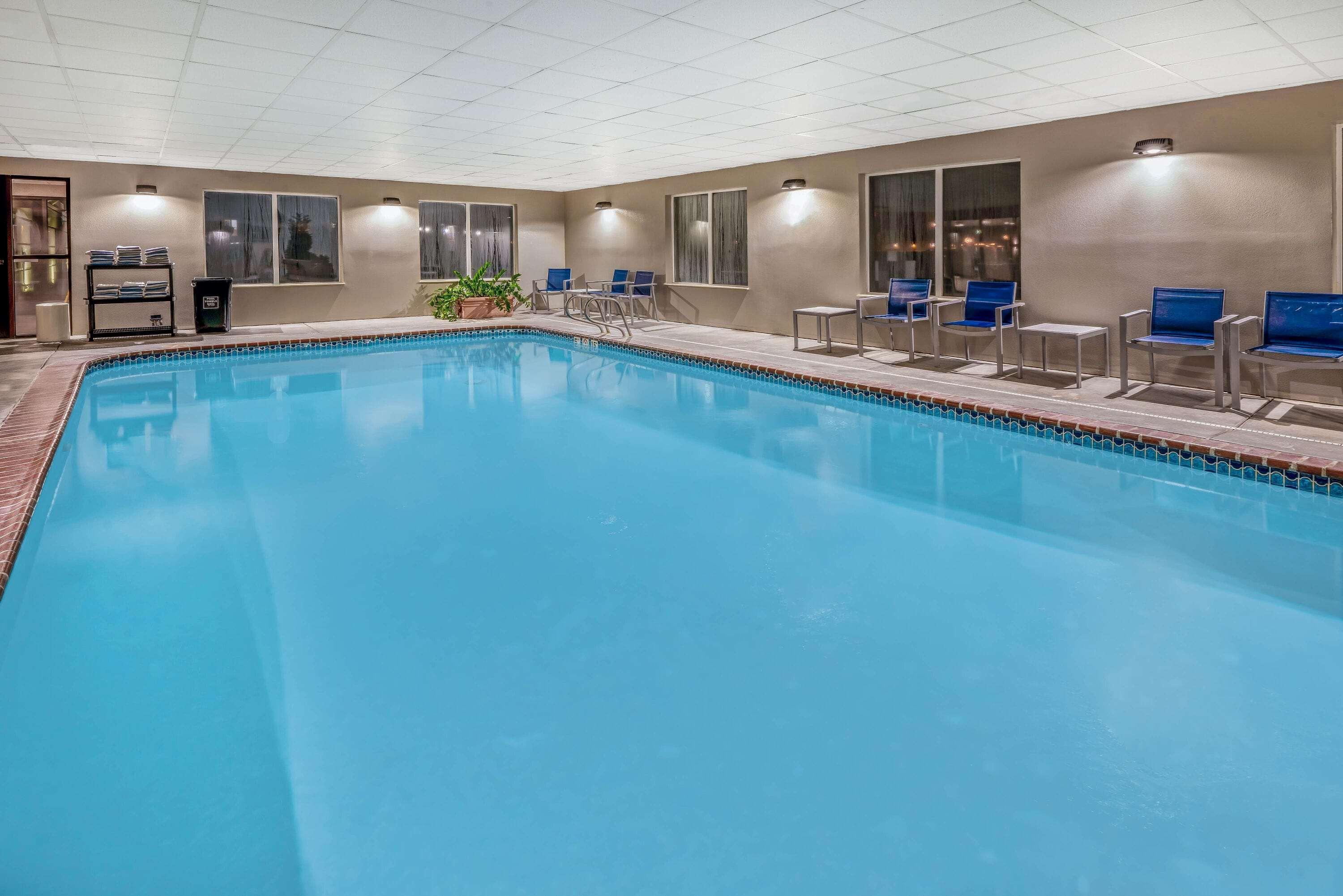 La Quinta By Wyndham Kennewick Hotel Exterior photo